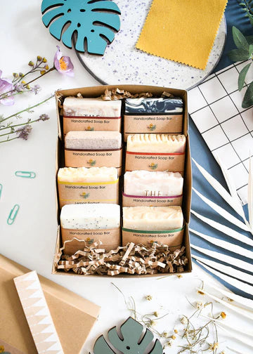 Natural Spa Essentials Kit, 8xSoap Bars